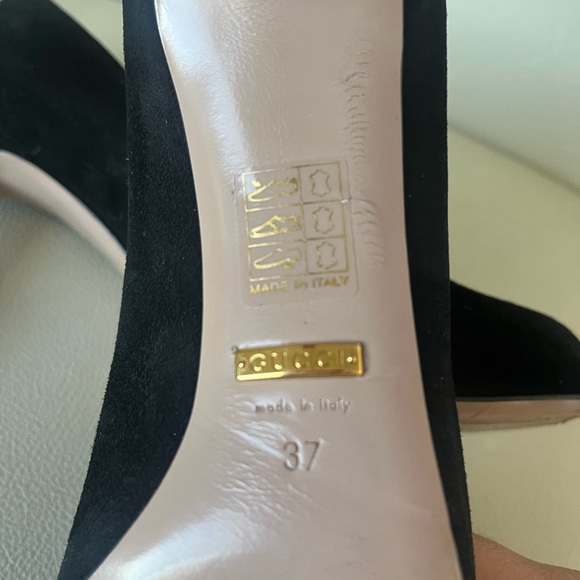 Gucci Classic Black Suede Round Toe High Heels Women’s Size 37 - Picture 11 of 13